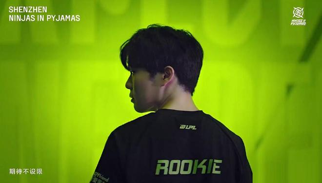 关于Rookie连续十五场比赛得分超过最后时刻胜出，中国队不断突破！赢得满堂喝彩的信息