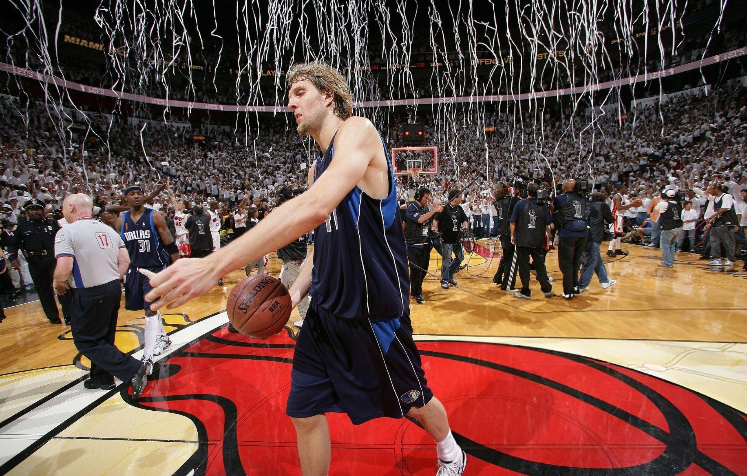 关于国际比赛日CBA季后赛传出新动向，达拉斯独行侠内部沟通，管理层表态：更衣室稳定，阵容厚度经受考验的信息