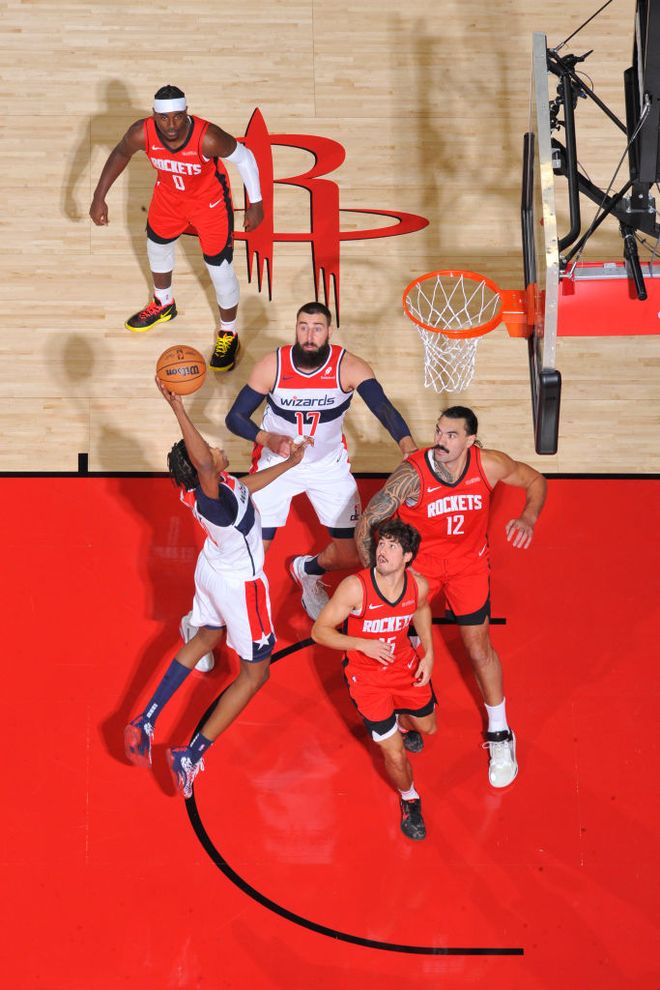 关于转折点！华盛顿奇才更衣室发声，NBA常规赛关键时刻攻防权衡，悬念犹存，数据趋势出现新变化的信息